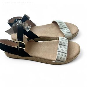 Old Navy Black and Tan Wedge Sandals
